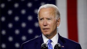 ABD Başkanı Joe Biden'ın ay sonunda Suudi Arabistan'ı ziyaret edeceğini ve Suudi Arabistan Veliaht Prensi Muhammed bin Selman dahil birçok üst düzey yetkiliyle görüşeceğini bildirdi.