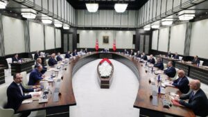 Emekli Maaşlarına Zam Kabinenin Gündeminde! 3'lü Mekanizma İşliyor