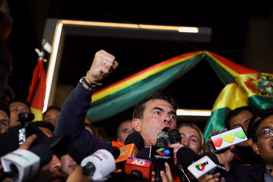Bolivia seçimlerinde tarihi yenilgi: Sol iktidar ikinci tura kaldı