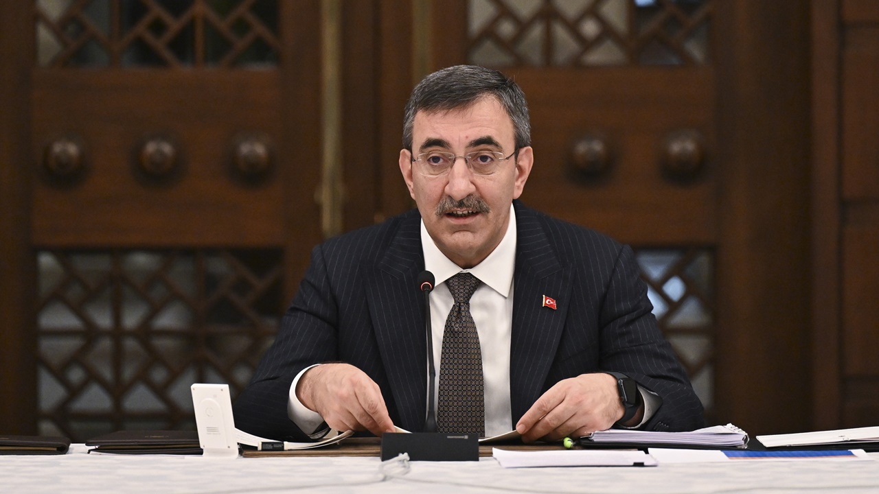 Cevdet Yılmaz: Dengeli Büyüme ile Üretim ve İhracatta Yükseliş Sürecek
