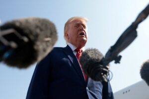 Trump, İran Savaşını Yeniden Şekillendiriyor: 2026 Seçimlerine Hazırlık